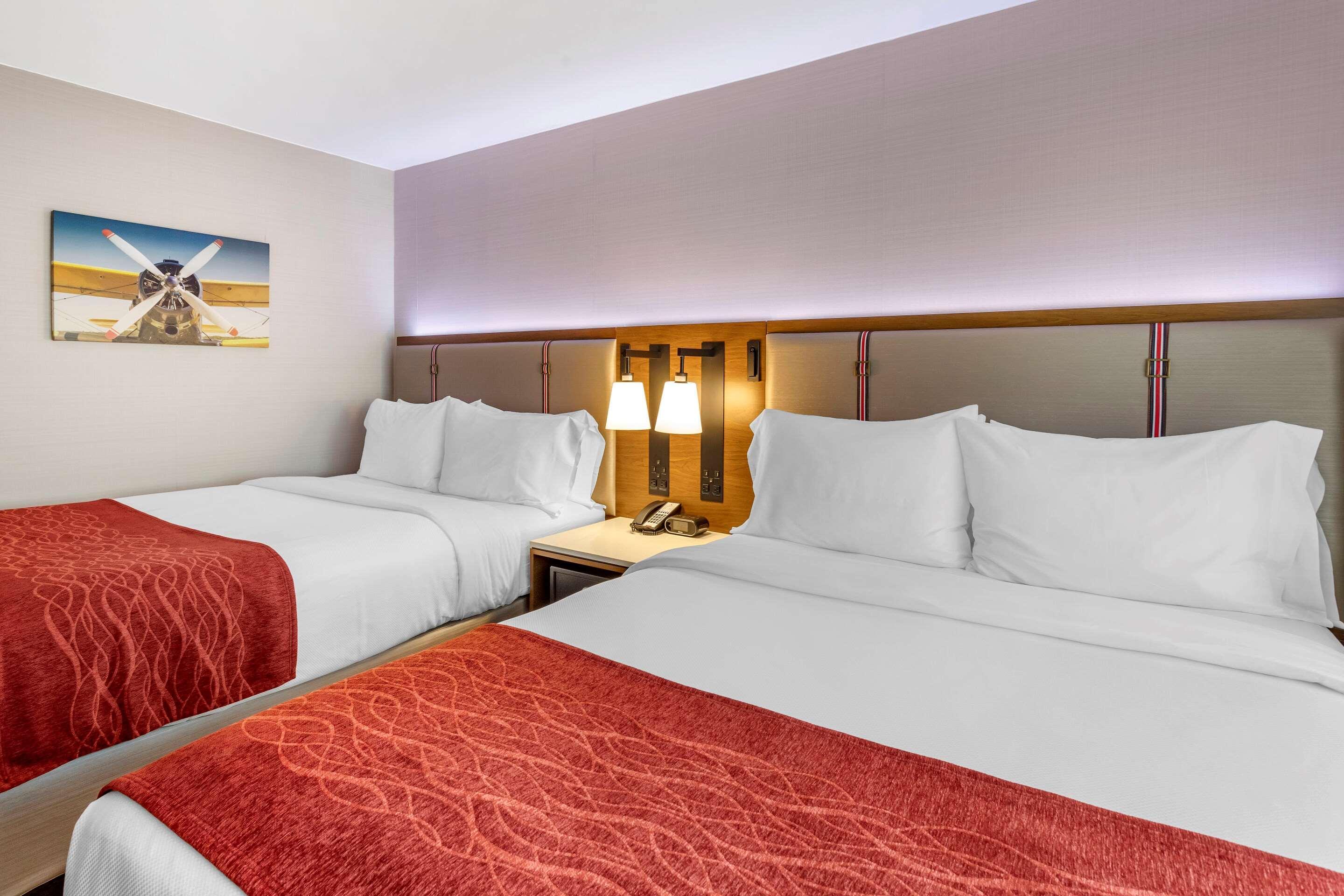 Comfort Inn Jfk Airport Нью-Йорк Экстерьер фото