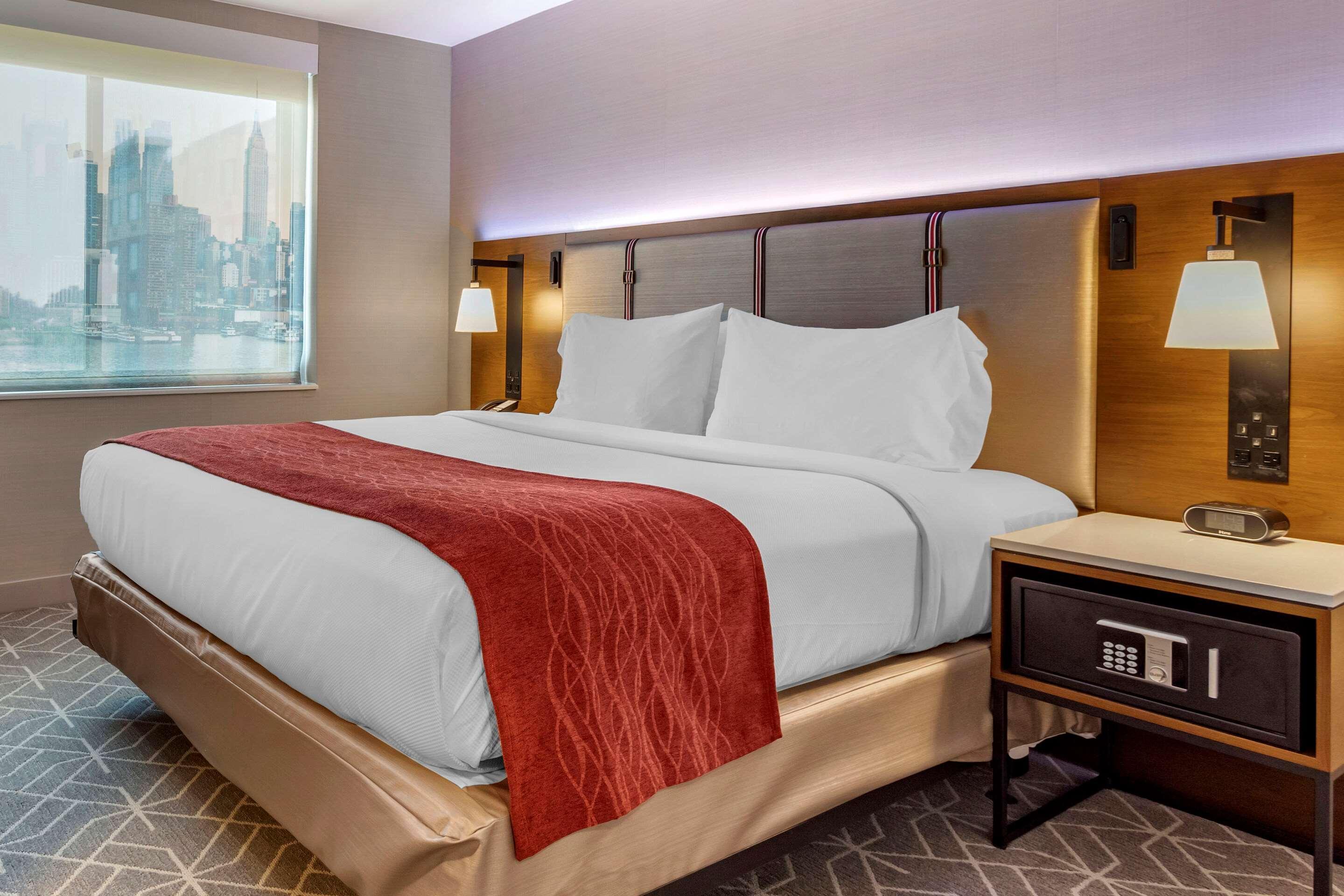 Comfort Inn Jfk Airport Нью-Йорк Экстерьер фото