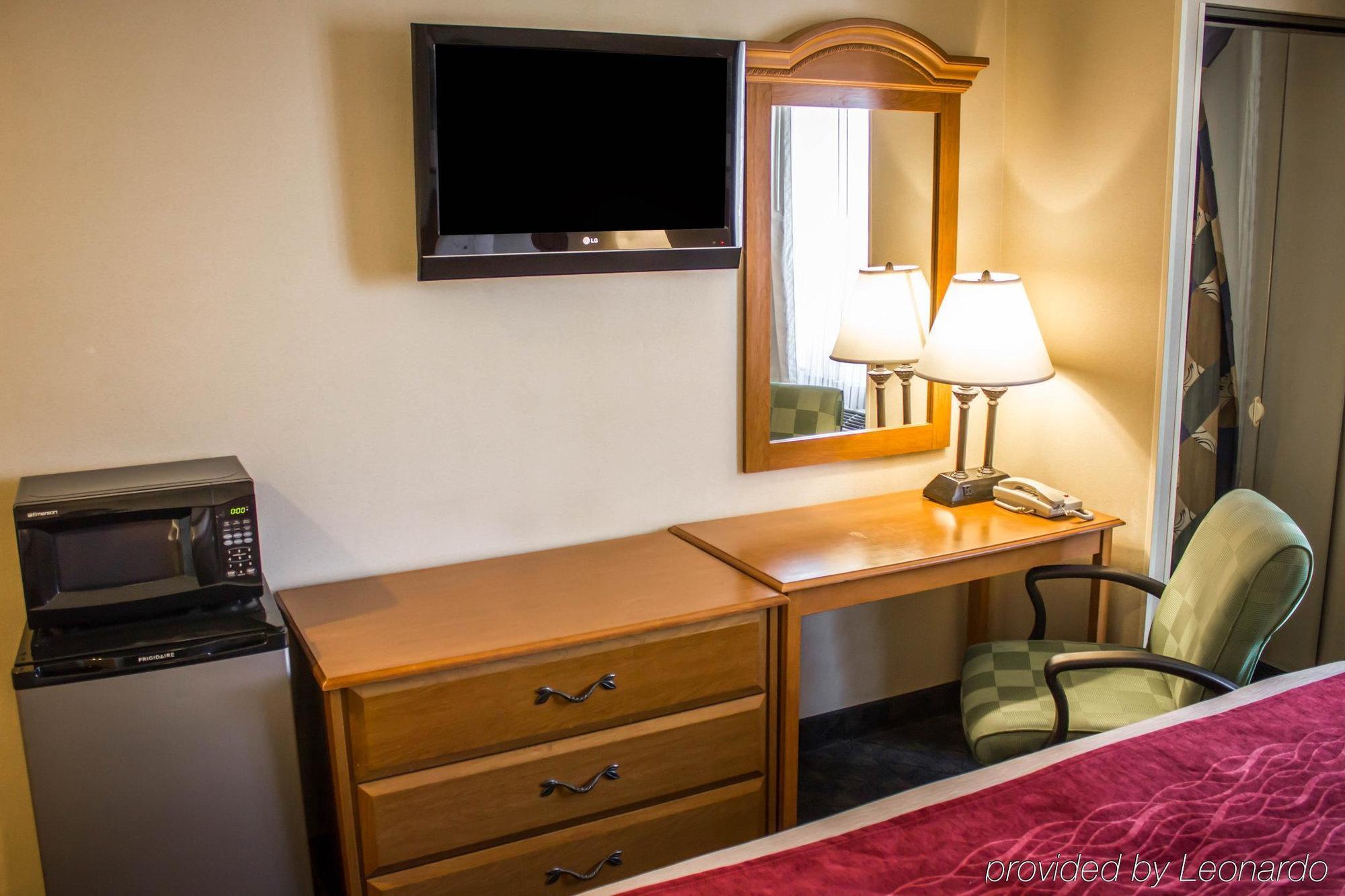 Comfort Inn Jfk Airport Нью-Йорк Экстерьер фото
