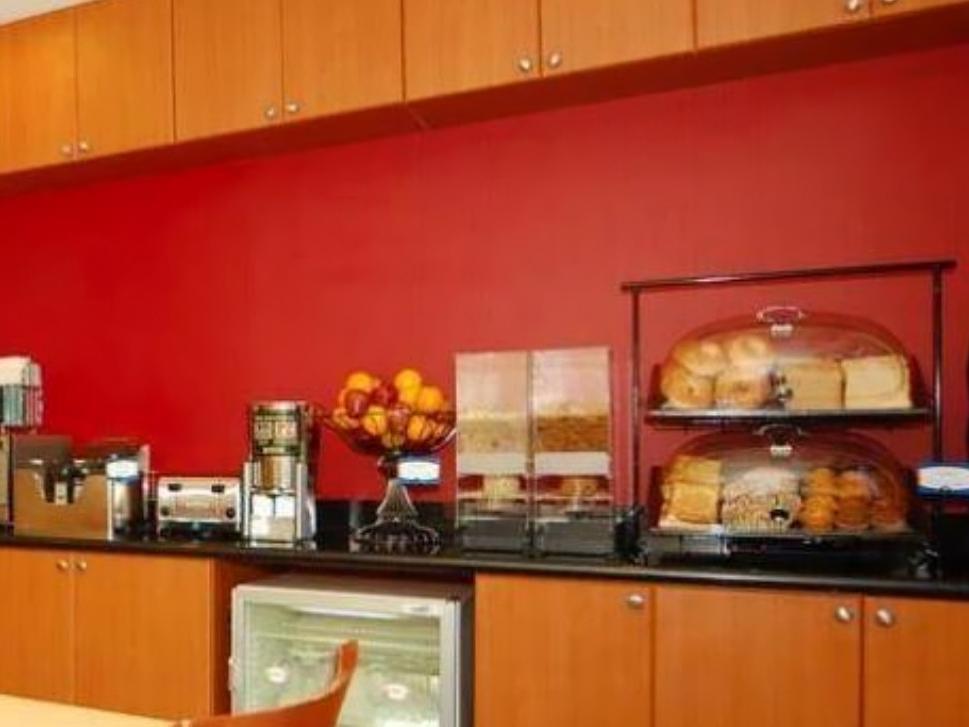 Comfort Inn Jfk Airport Нью-Йорк Экстерьер фото