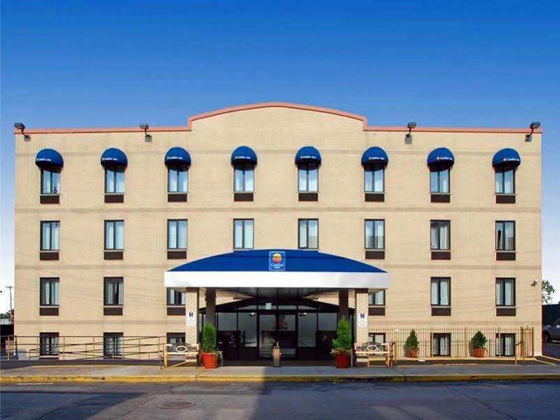 Comfort Inn Jfk Airport Нью-Йорк Экстерьер фото